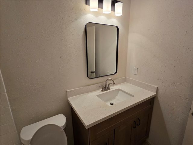 7855 Green Lawn Drive 7855, Houston, TX 77088