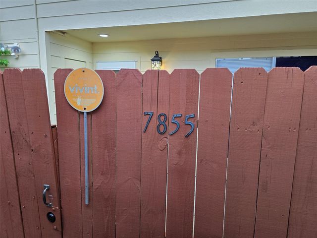 7855 Green Lawn Drive 7855, Houston, TX 77088