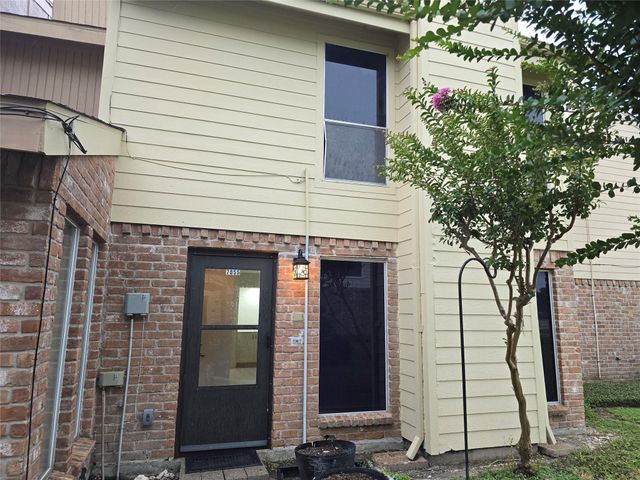 7855 Green Lawn Drive 7855, Houston, TX 77088