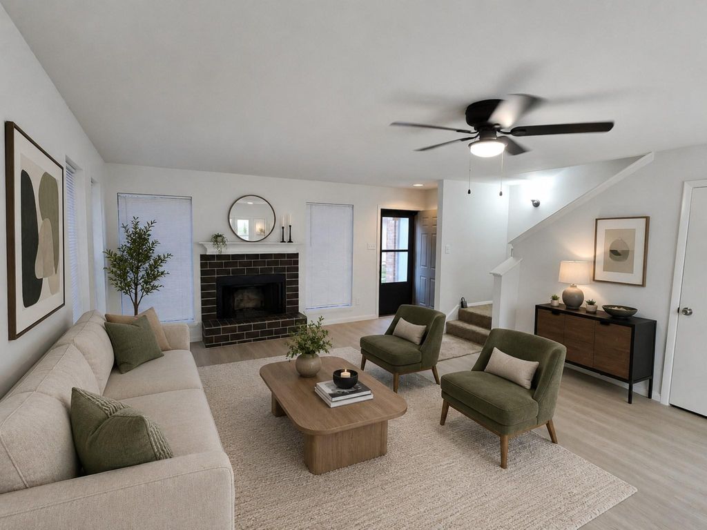 7855 Green Lawn Drive 7855, Houston, TX 77088
