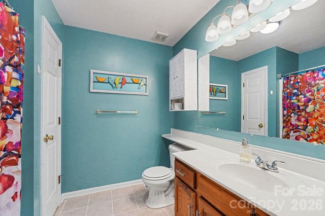 1163 Hidden Creek Circle, Hickory, NC 28602