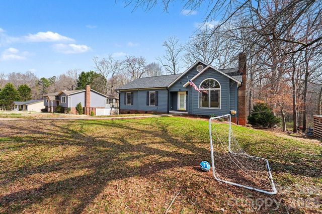 1163 Hidden Creek Circle, Hickory, NC 28602