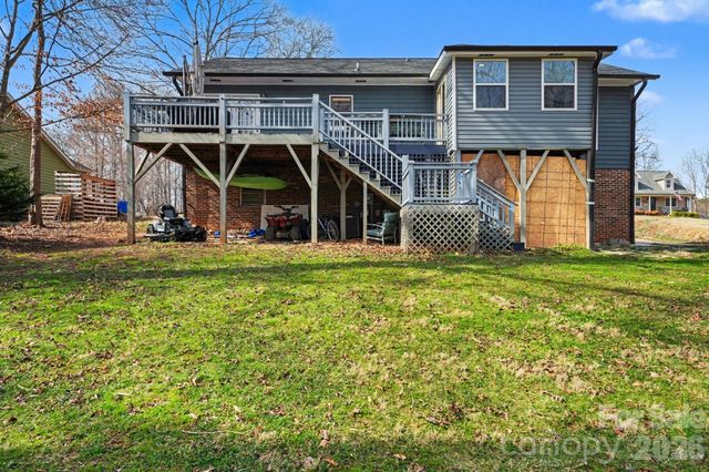 1163 Hidden Creek Circle, Hickory, NC 28602