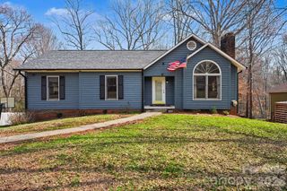 1163 Hidden Creek Circle, Hickory, NC 28602