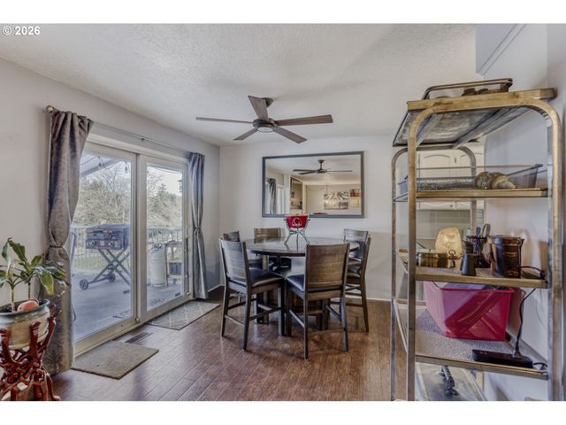 2401 Sw ELEVEN MILE Dr, Gresham, OR 97080