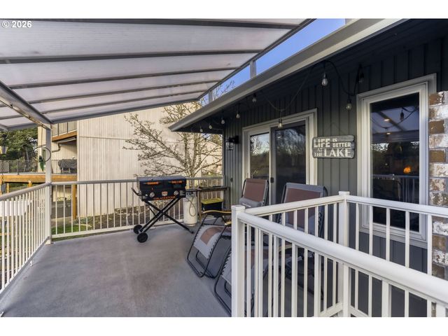 2401 Sw ELEVEN MILE Dr, Gresham, OR 97080