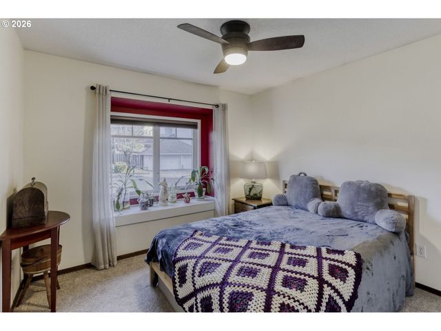 2401 Sw ELEVEN MILE Dr, Gresham, OR 97080