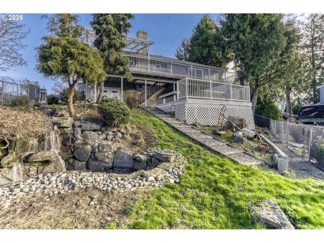 2401 Sw ELEVEN MILE Dr, Gresham, OR 97080