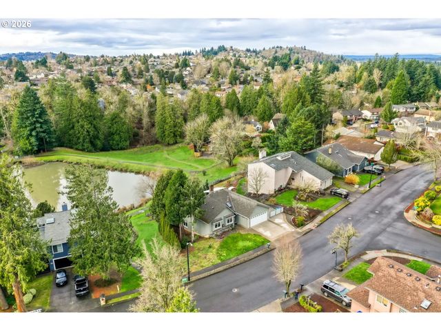 2401 Sw ELEVEN MILE Dr, Gresham, OR 97080