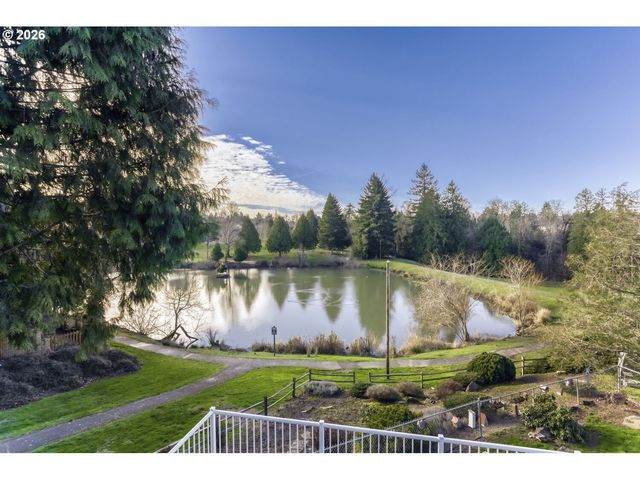 2401 Sw ELEVEN MILE Dr, Gresham, OR 97080