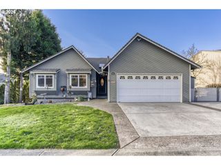 2401 Sw ELEVEN MILE Dr, Gresham, OR 97080