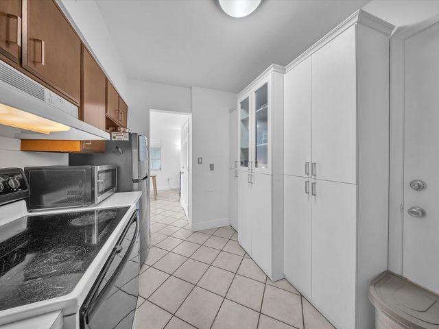 1150 Madruga Avenue C302, Miami, FL 33146