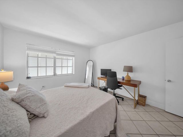 1150 Madruga Avenue C302, Miami, FL 33146