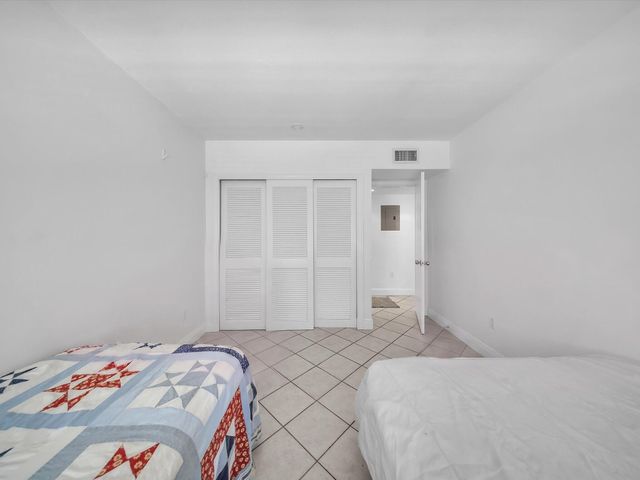 1150 Madruga Avenue C302, Miami, FL 33146