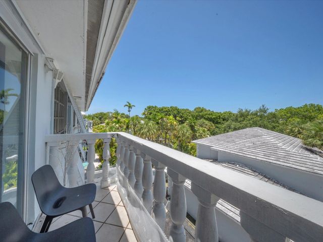 1150 Madruga Avenue C302, Miami, FL 33146