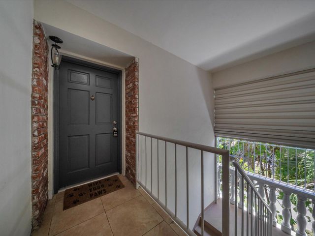 1150 Madruga Avenue C302, Miami, FL 33146