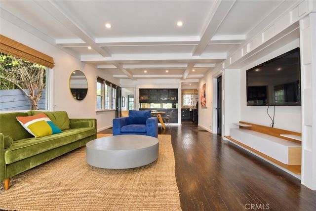 6160 York Boulevard, Los Angeles, CA 90042