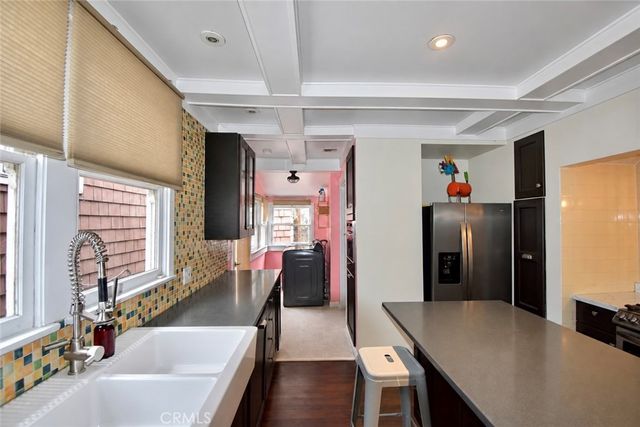 6160 York Boulevard, Los Angeles, CA 90042