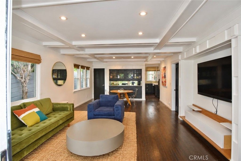 6160 York Boulevard, Los Angeles, CA 90042