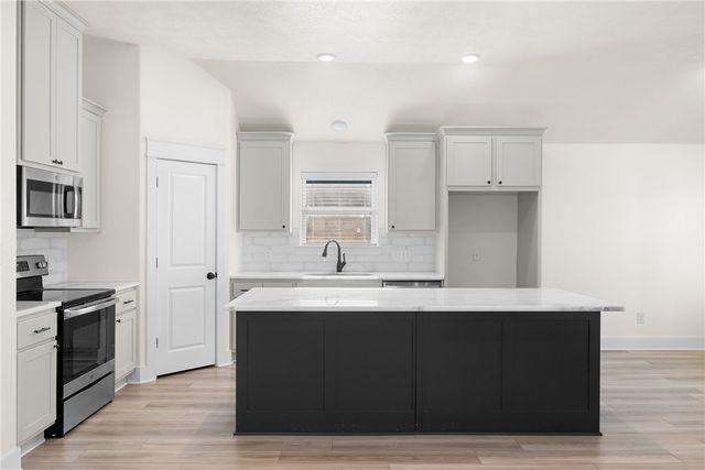 172 Pleasant Path, Somerville, TX 77879