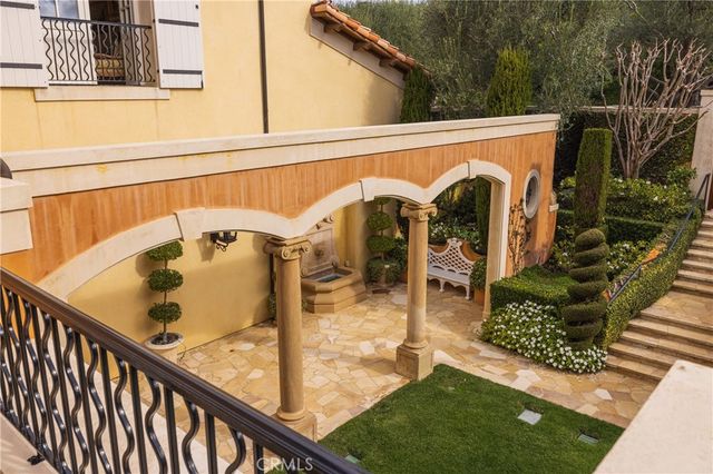 5 Pelican Vista Drive, Newport Coast, CA 92657