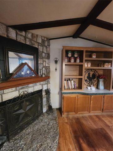 1589 Shady Woods Drive, Quinlan, TX 75474