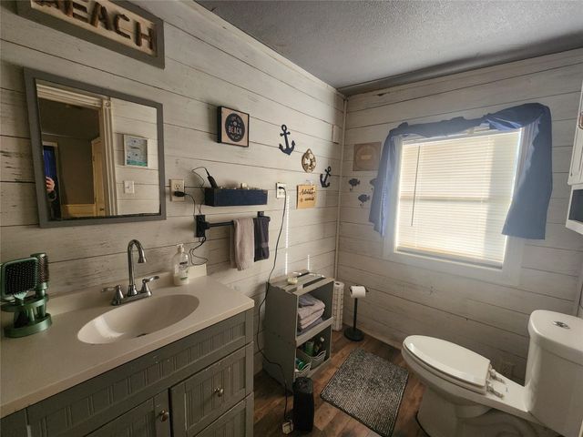 1589 Shady Woods Drive, Quinlan, TX 75474