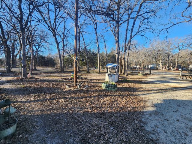 1589 Shady Woods Drive, Quinlan, TX 75474