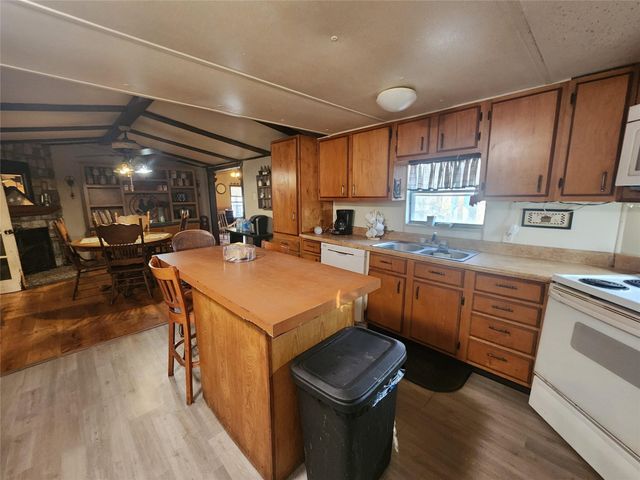 1589 Shady Woods Drive, Quinlan, TX 75474