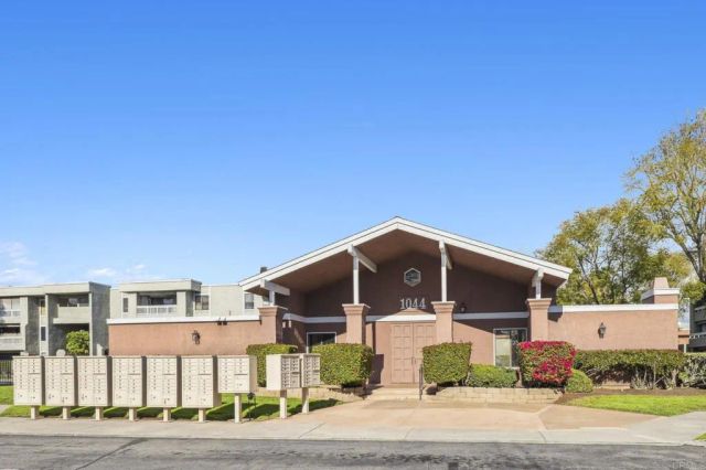 1020 E Washington Avenue 88, Escondido, CA 92025