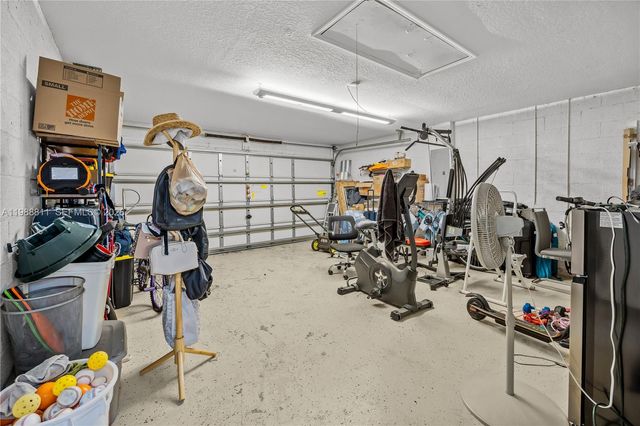 3990 SW Halcomb St, Port St. Lucie, FL 34953