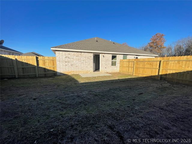 1908 Mulberry Street, Wagoner, OK 74467