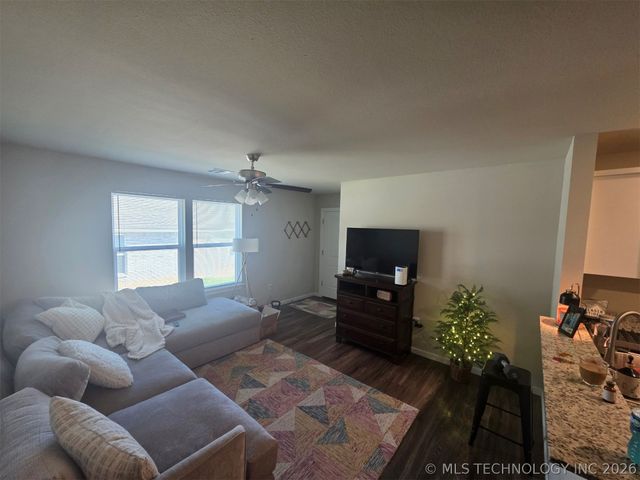 1908 Mulberry Street, Wagoner, OK 74467