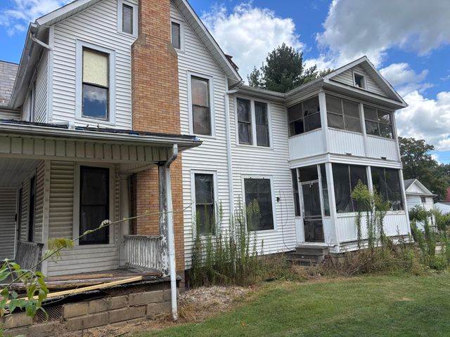 404 N Gay Street, Mount Vernon, OH 43050