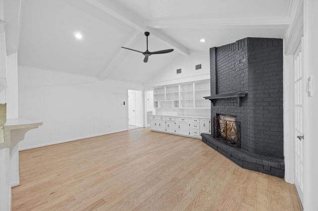 25 Little John Lane, Dayton, TX 77535