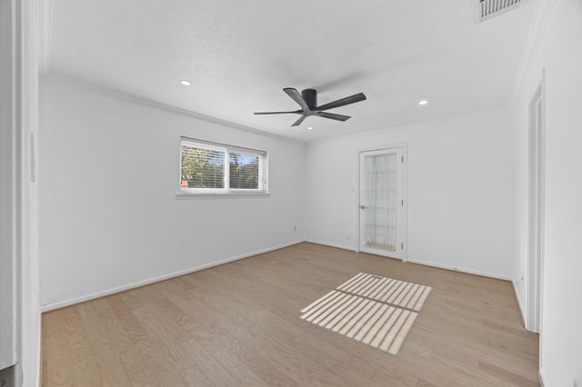 25 Little John Lane, Dayton, TX 77535