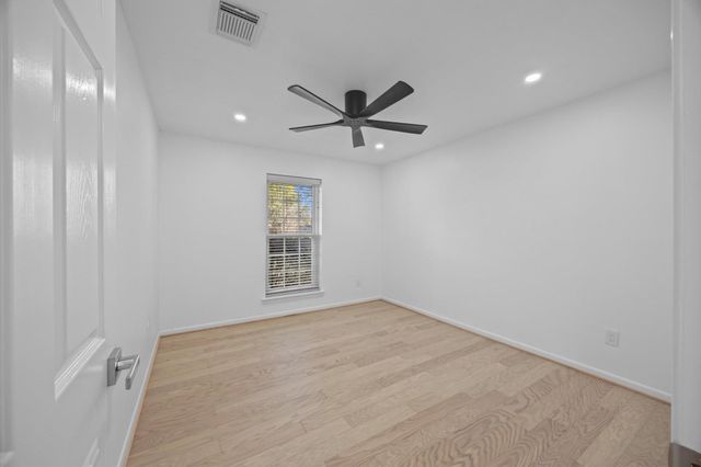 25 Little John Lane, Dayton, TX 77535