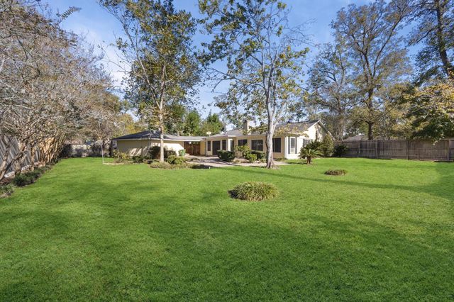 25 Little John Lane, Dayton, TX 77535