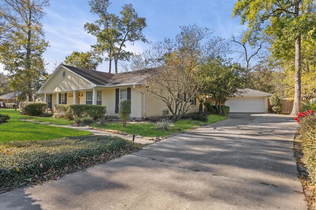 25 Little John Lane, Dayton, TX 77535