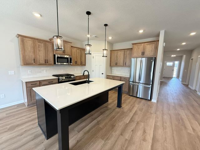 8195 Haywood Drive, Lino Lakes, MN 55014