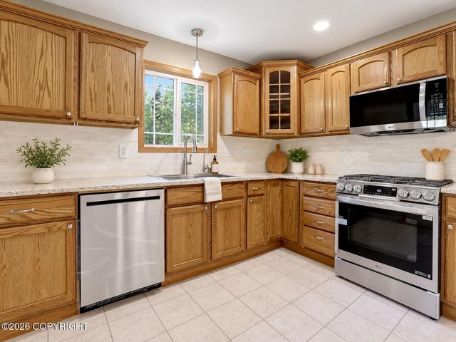 2775 W Stoneridge Circle, Wasilla, AK 99654