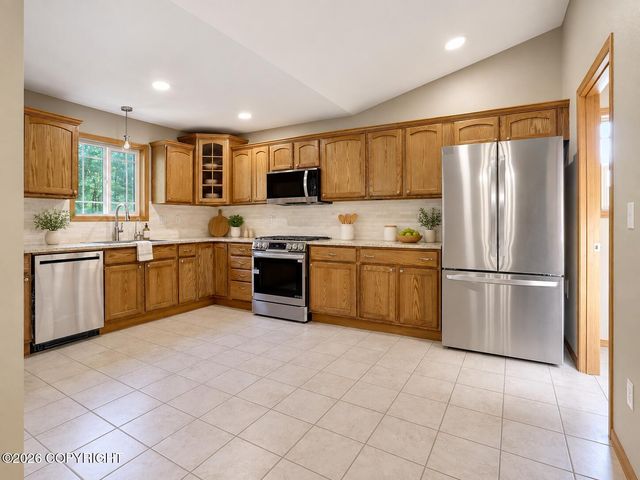 2775 W Stoneridge Circle, Wasilla, AK 99654