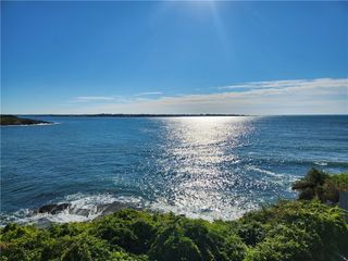 4 Clarkes Village Lane, Jamestown, RI 02835