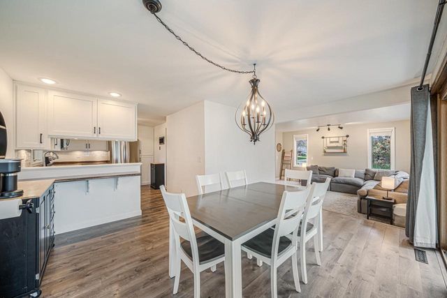1820 SUGAR PLACE, De Pere, WI 54115