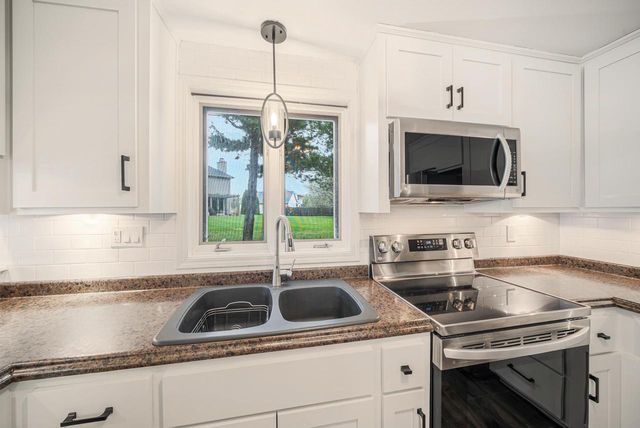 1820 SUGAR PLACE, De Pere, WI 54115