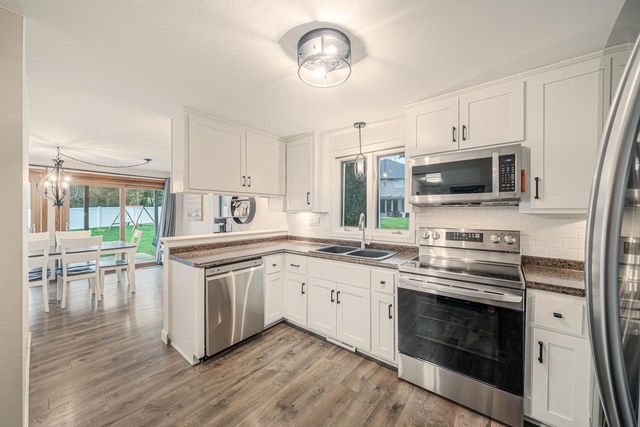 1820 SUGAR PLACE, De Pere, WI 54115
