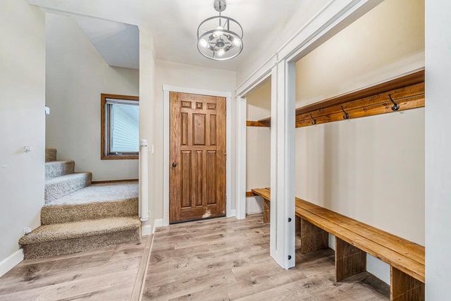1820 SUGAR PLACE, De Pere, WI 54115