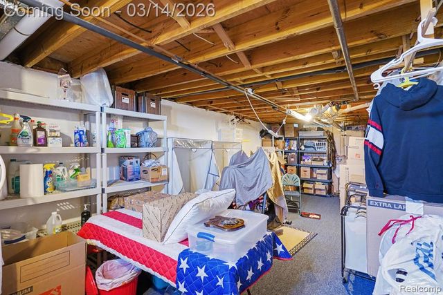 5946 Alan Drive 40, Brighton, MI 48116