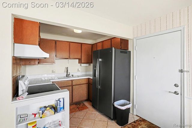 5946 Alan Drive 40, Brighton, MI 48116