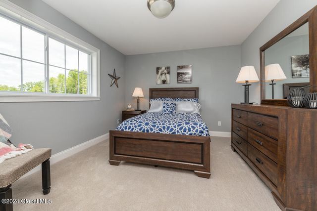 24 Hunter Court, Milton, NY 12020